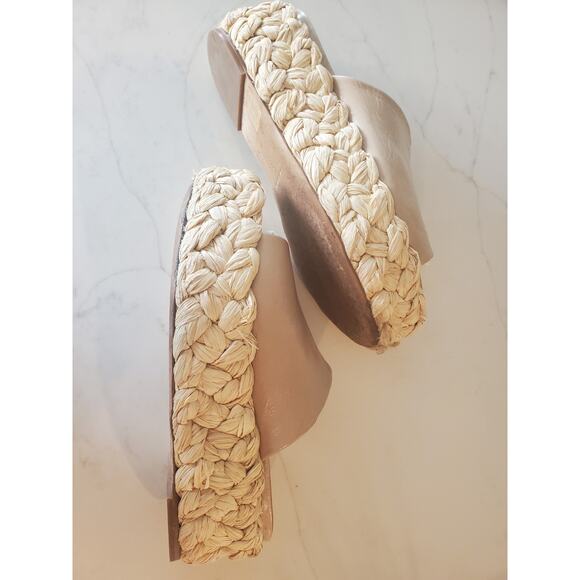 Paloma Barcelo Aryn Beige Slip-on Leather Platform Sandal - Picture 3 of 6